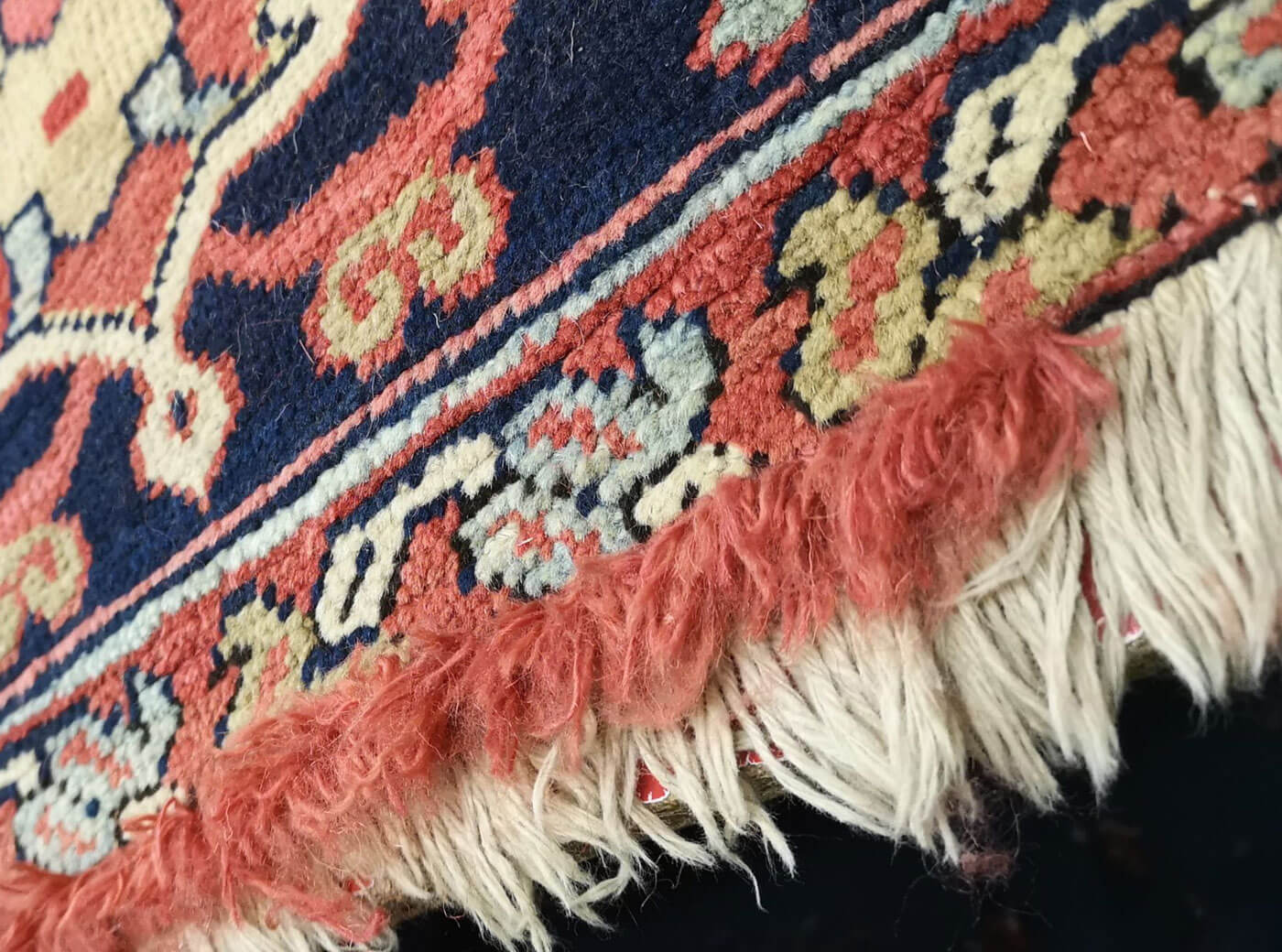 Mollaianrugs Restauro Tappetti (repair and restoration of carpets)