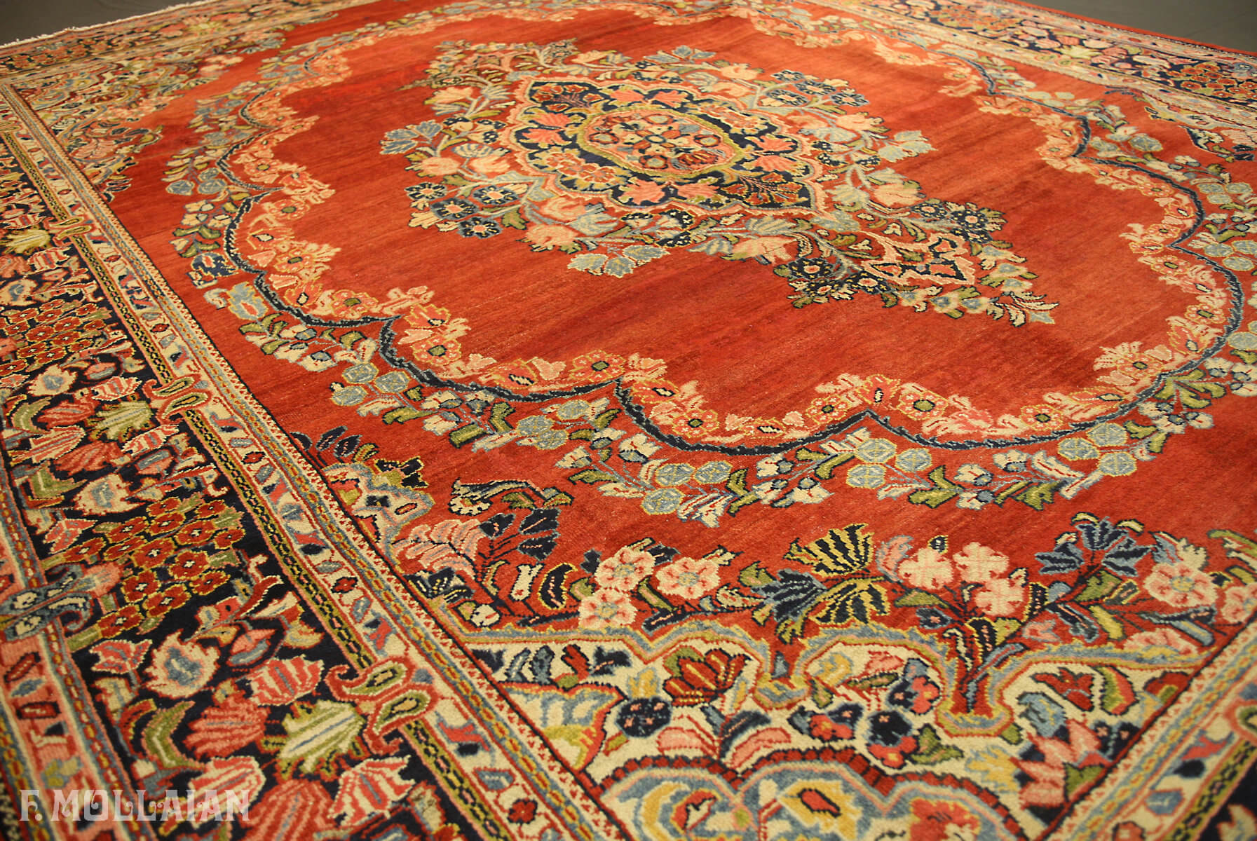 Mahal rug