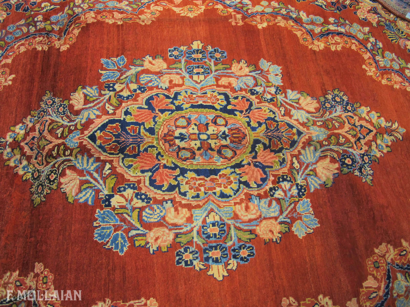 Mahal rug
