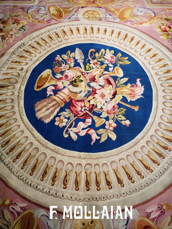 Magnifique Tapis Antique du Palais de la Savonnerie Française n°:31456755