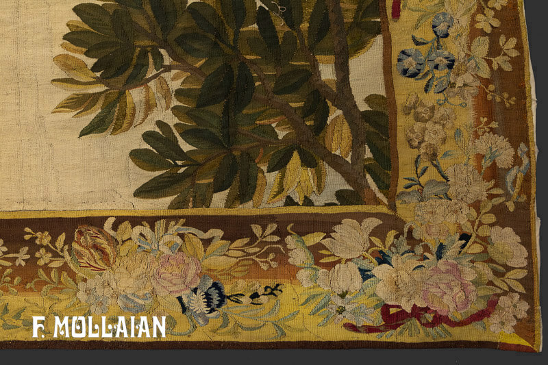 A Very Fine Figurative Antique Tapestry n°:50978677