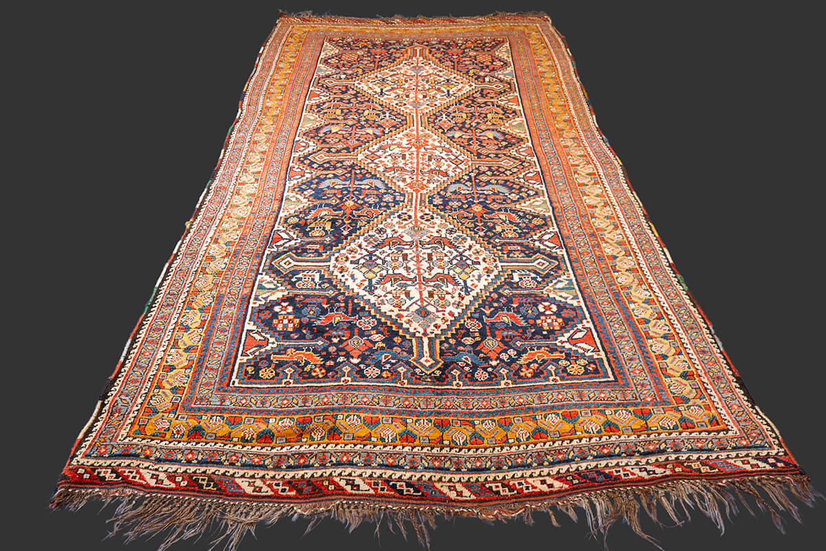 Khamse Rug Chicken Design