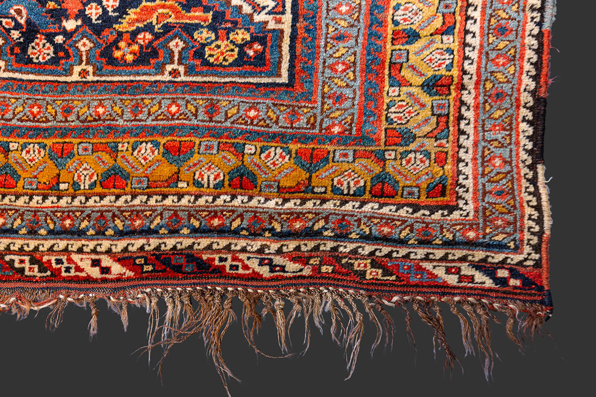 Khamse Rug Chicken Design