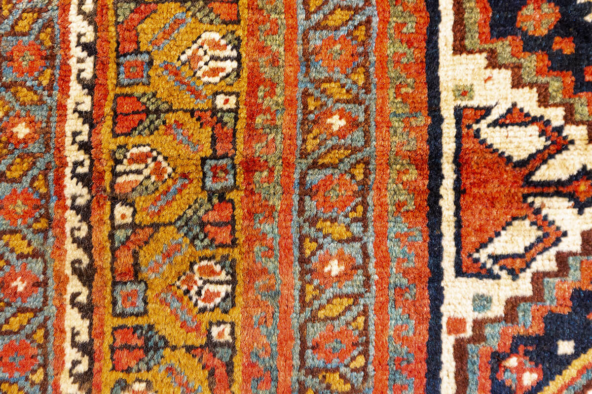Khamse Rug Chicken Design