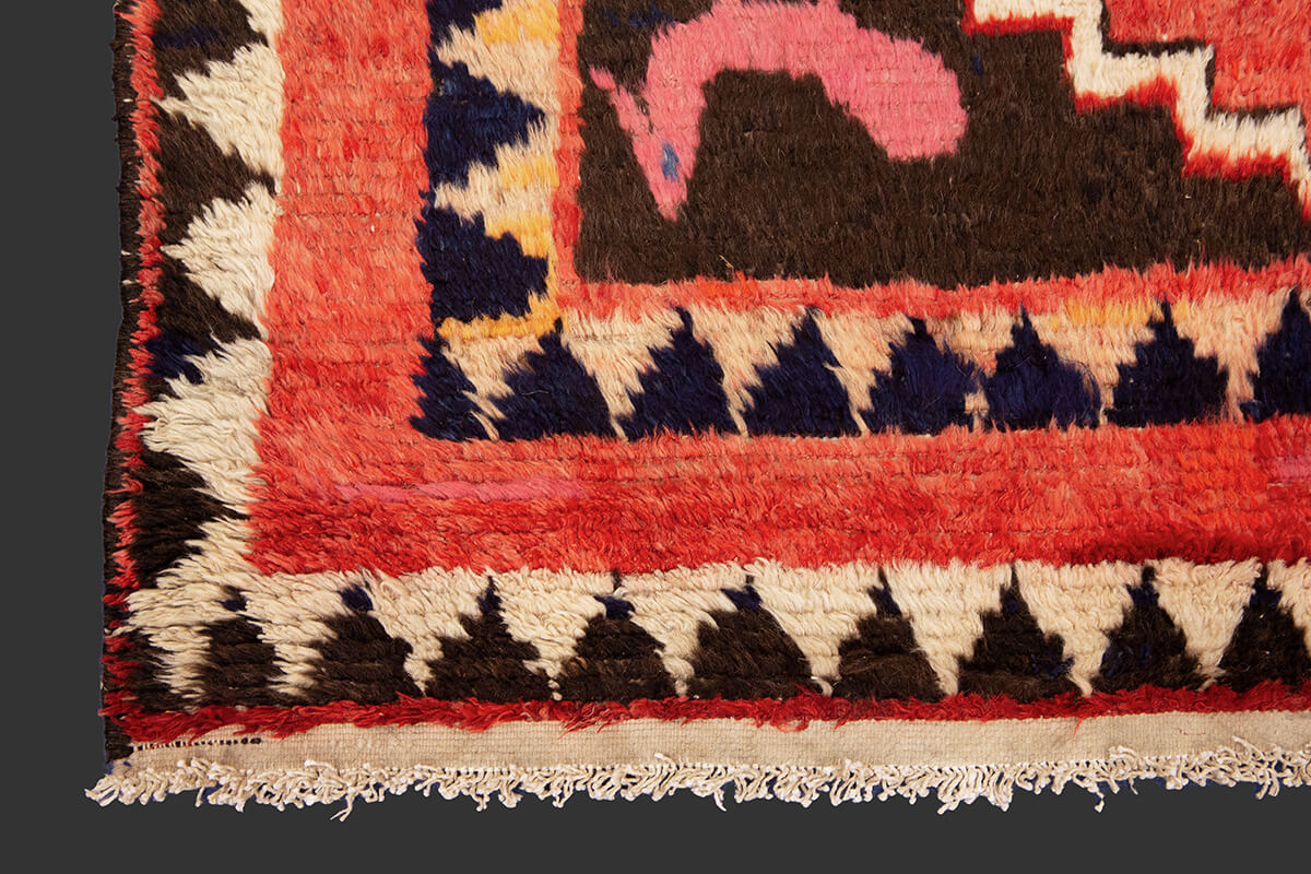 Bakhtiari Rug Ghabbeh Decorative Red Field n°:396322