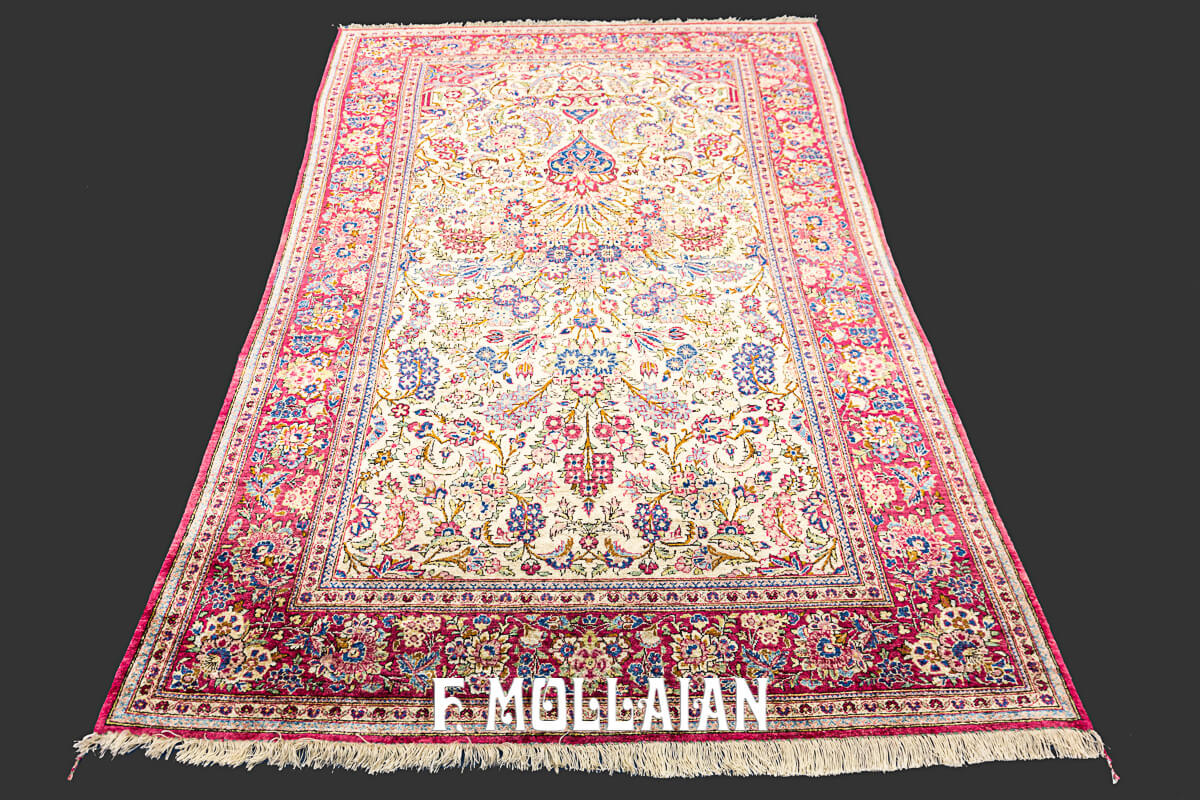 Antique Silk Vase/Floral Motif Persian Kashan Rug n°:487306