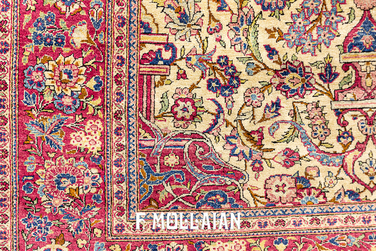 Antique Silk Vase/Floral Motif Persian Kashan Rug n°:487306