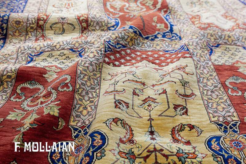 Antique Turkish Silk Hereke Rug n°:80580152