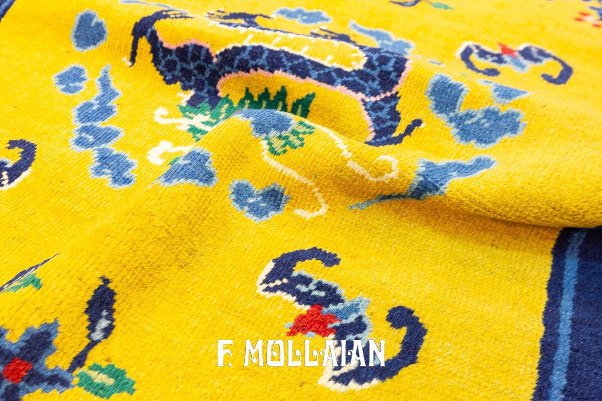 Chinese Peking Rug Dragon Design Yellow Field n°:999430