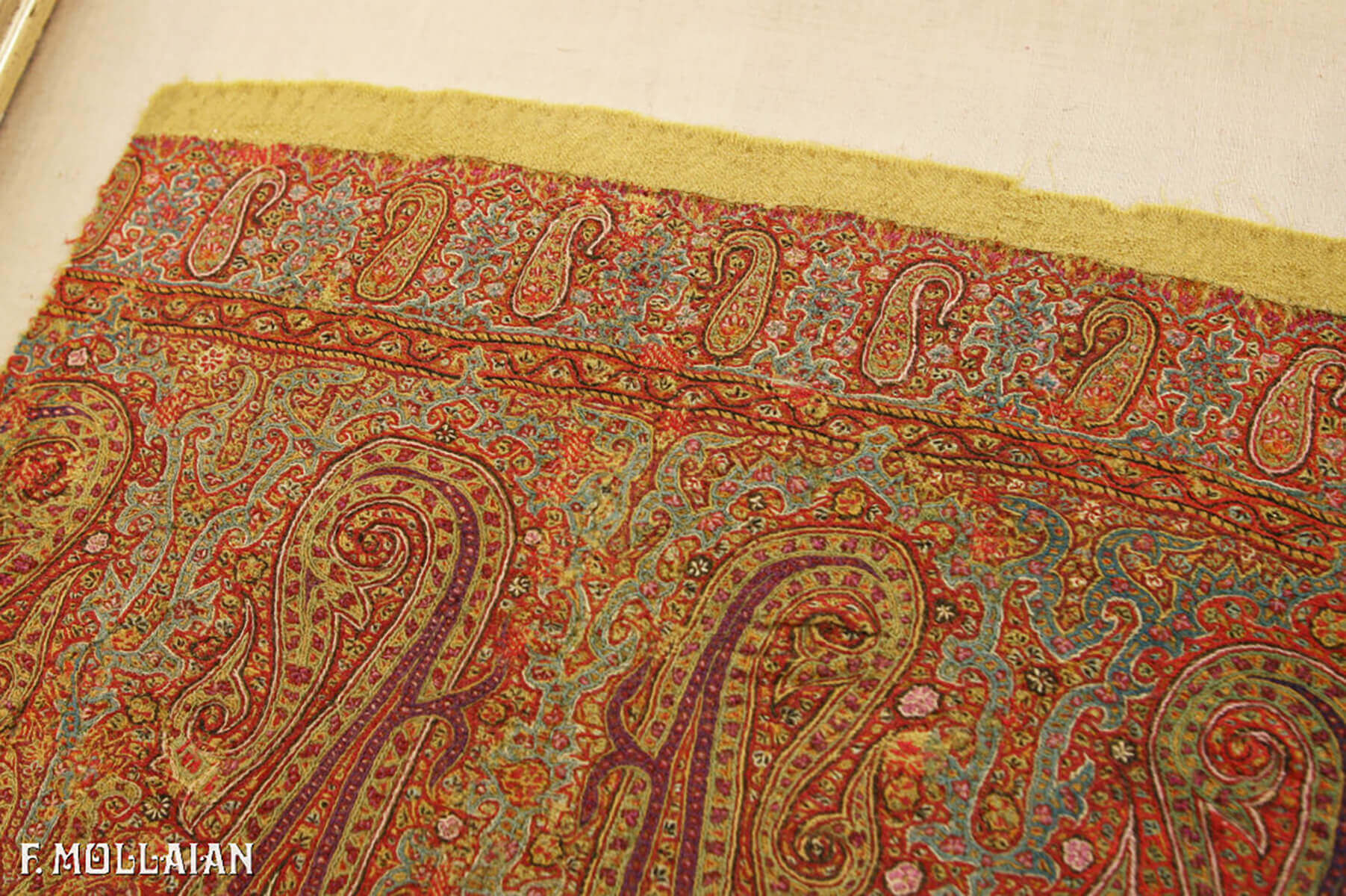 A Very Small Antique Indian Textile (49x32 cm)