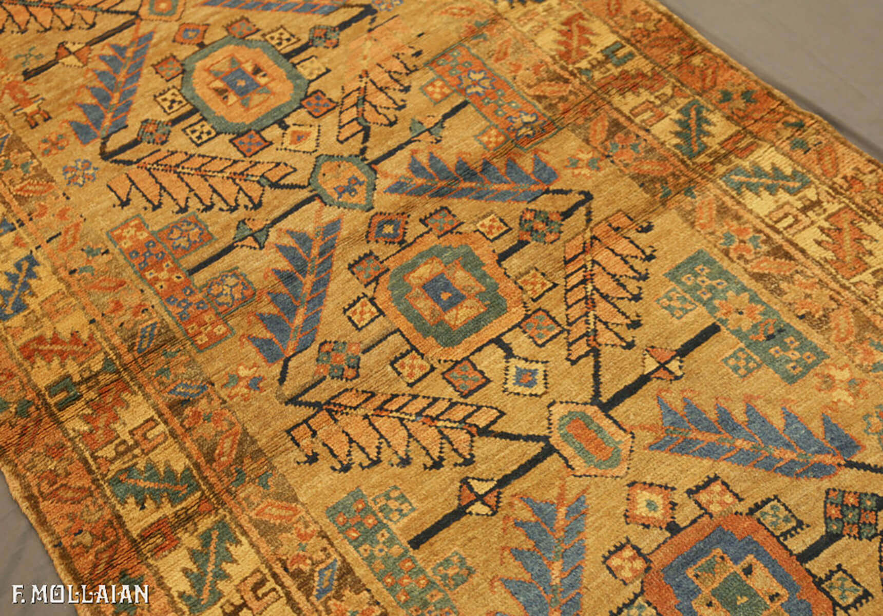 Antique Persian Bakshaish Runner Rug (310x93 cm)