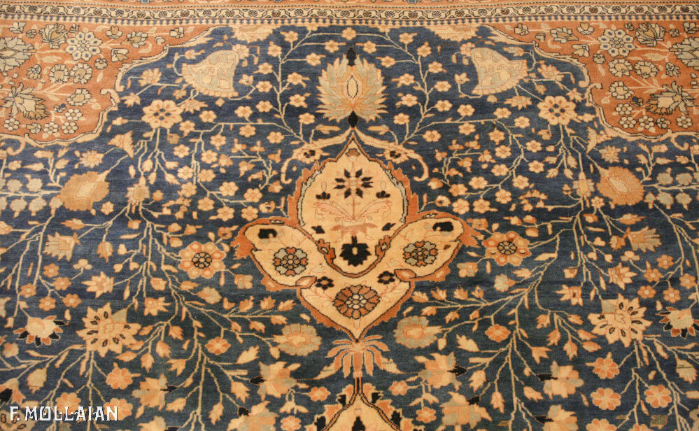 A Large Antique Persian Kashan Mohtasham Carpet (430x341 cm)