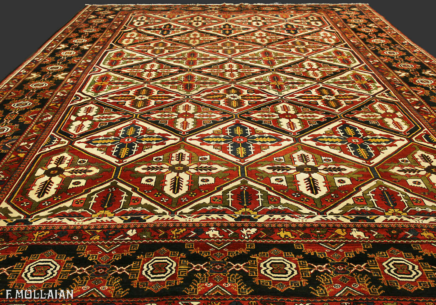 Antique Persian Large Bakhtiari Carpet (485x365 cm)