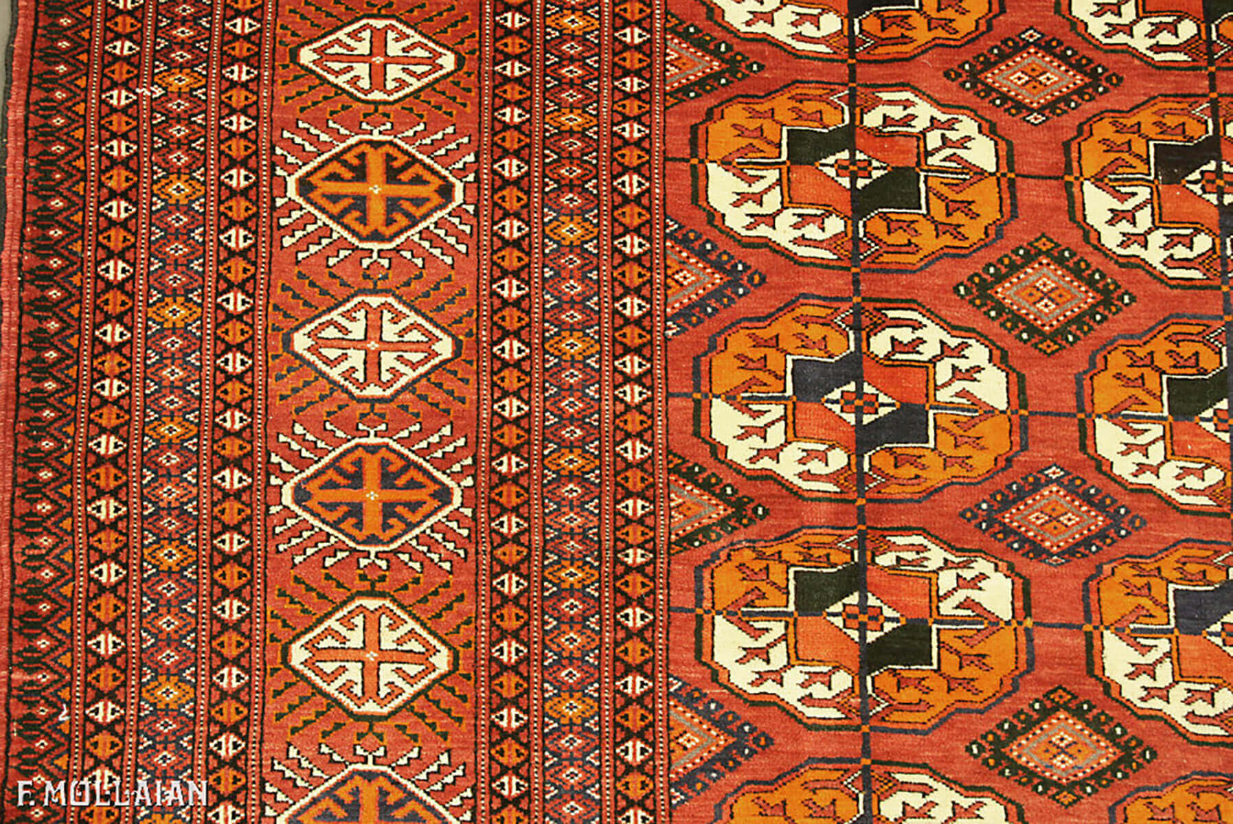 Tapis Turkmène Semi-Antique Boukhara (Russian) n°:25680082