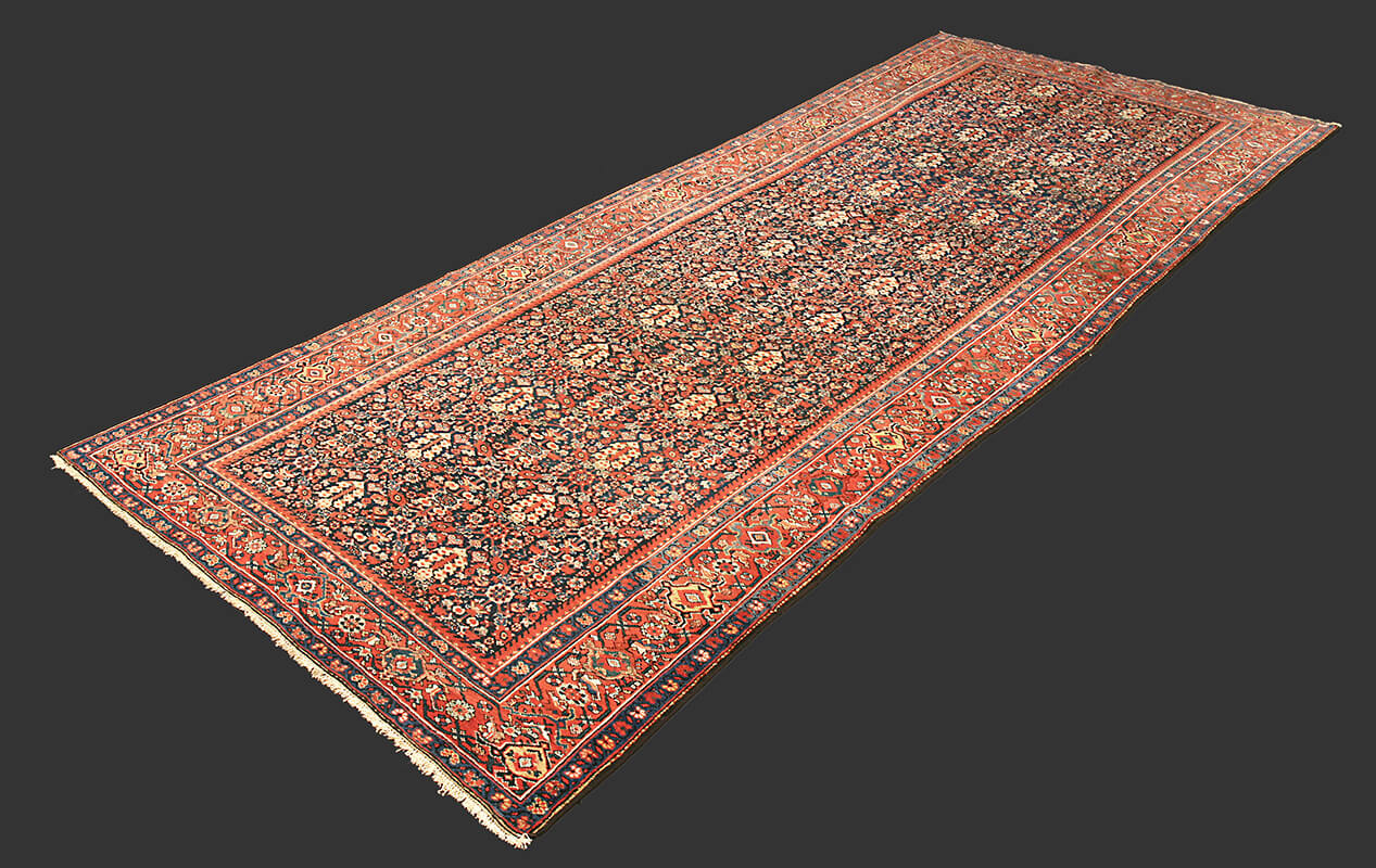 Mahal Rug