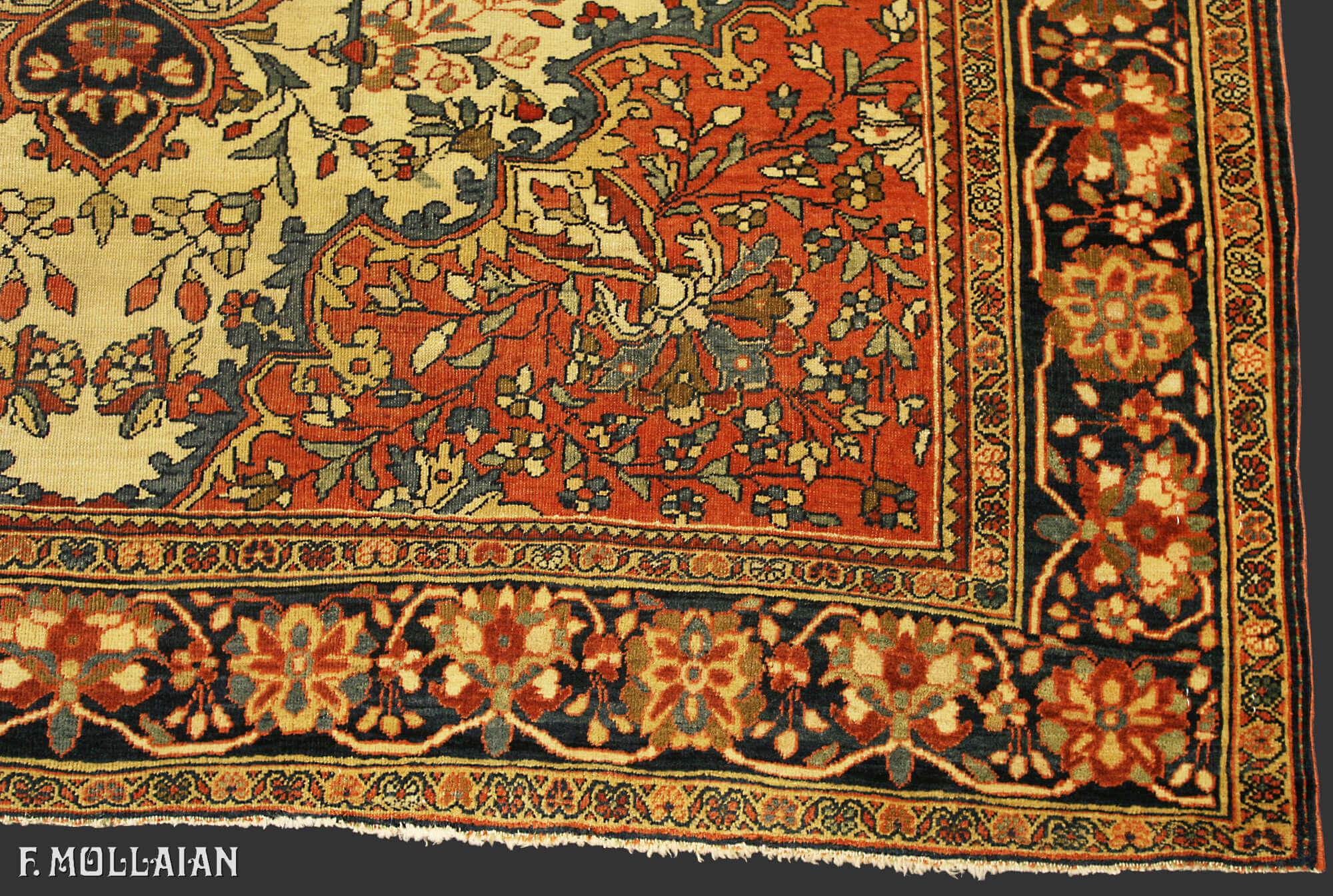 Antique Persian Saruk Farahan Rug n°:89243467