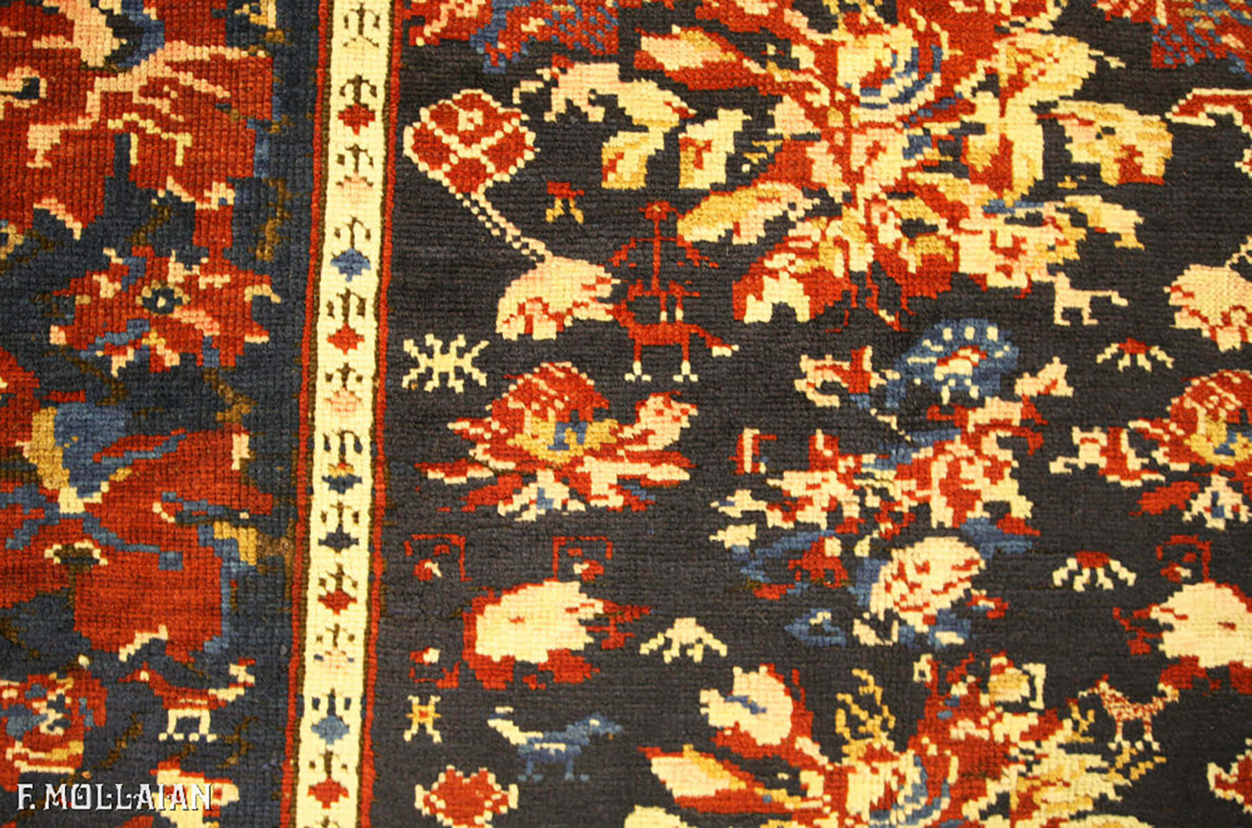 Antique Azerbaijani Seychour (Zeikhur) Rug n°:92053403